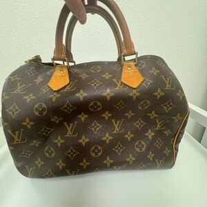 Louis Vuitton Monogram Speedy 30